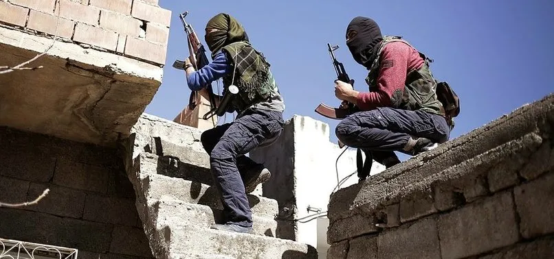 DİYARBAKIR'DA MARKETE BOMBALI SALDIRI