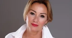 Önce para istedi, yetmedi beddua etti!