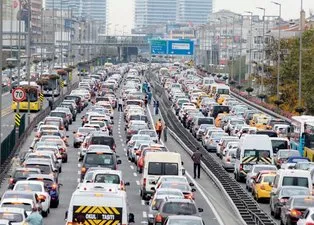 Trafik sigortasında oranlar değişti! Kim ne kadar ödeme yapacak? Araç sahibi herkesi ilgilendiriyor