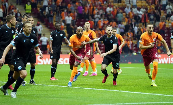 1638983654899.jpg Galatasaray Teknik Direktörü Fatih Terim'den Lazio maçı öncesi flaş açıklamalar: Gecenin maçı olacak - 3