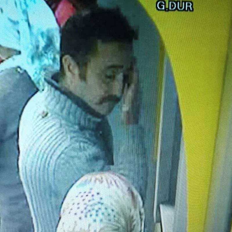Görme engellinin maaşını çekip kaçtı, yakalandı - 1