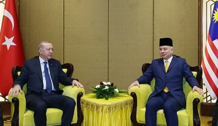 BAŞKAN ERDOĞAN PERAK SULTANI İLE GÖRÜŞTÜ