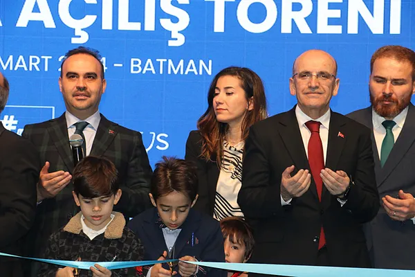 bilim-ve-teknolojide-guclu-turkiye-bakan-kacir-ve-bakan-simsek-acilis-toreninde-konustu-1709746481617.jpg Bakan Kacır ve Bakan Şimşek Batman'da açılış töreninde konuştu: Bilim ve teknolojide güçlü Türkiye! - 3