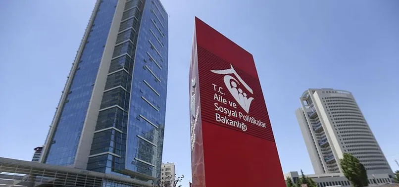 Bir Bakanlıkta daha 393 FETÖ'cü görevden alındı