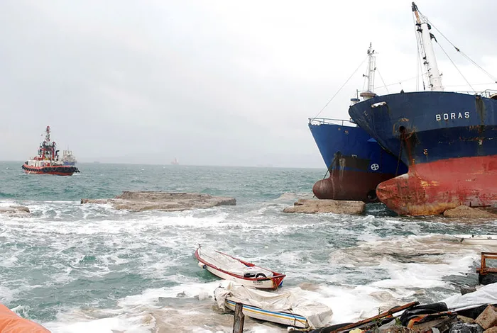 Son dakika: Kartal'da sürüklenen gemi kıyıdaki gemiye yaslandı - 3