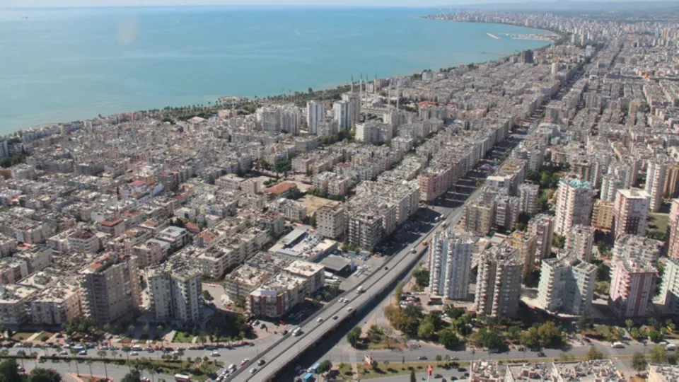 Ev sahiplerinden akılalmaz hamle! Kiracılardan istedikleri şey bardağı taşırdı