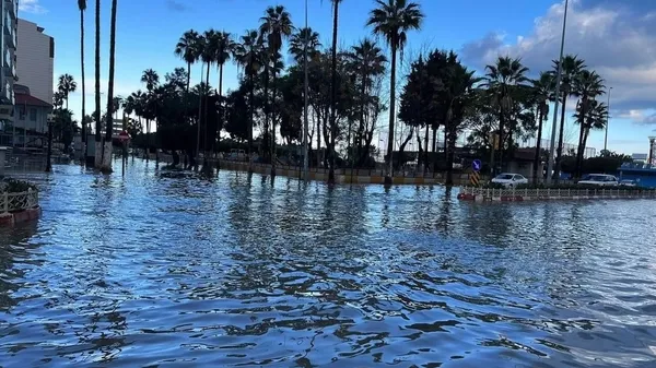 Yıkımın ardındaki tehlike: Sıvılaşma! Prof. Dr. Hüseyin Öztürk A Haber’de görüntüleriyle anlattı: Türkiye’de gördüğümüz en büyük sıvılaşma hikayesi