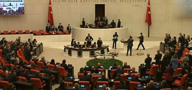 TBMM’de büyük saygısızlık! CHP ve HDP Başkan Erdoğan salona geldiğinde ayağa kalkmadı