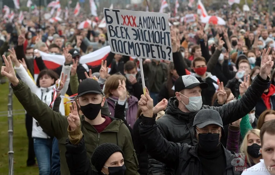 Lukaşenko'ya verilen istifa süresi doldu! Belarus sokakları yeniden karıştı 10