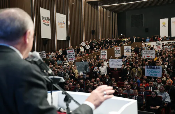 Başkan Erdoğan Eskişehir’de gençlerle buluştu! Muhalefete uzay yolculuğu tepkisi: Milletin sevinçlerinden rahatsızlar