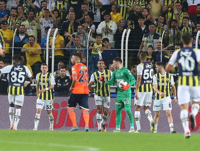 Fenerbahçe zorlu Başakşehir deplasmanında! İşte muhtemel ilk 11’ler