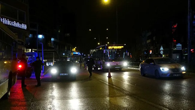 Bursa’da kısıtlamada alkollü yakalan sürücü annesinin duymasından korktu - 2