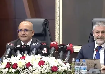 Bakanlıklarda devir-teslim töreni