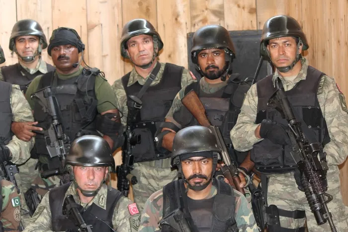 15 Temmuz'un 5. yılında şehit Ömer Halisdemir'in kabrinde tören düzenlendi - 5