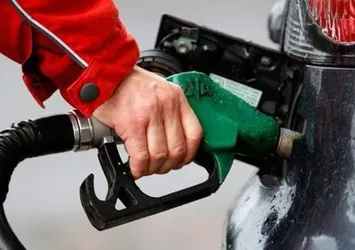 SON DAKİKA: Benzine zam iptal edildi
