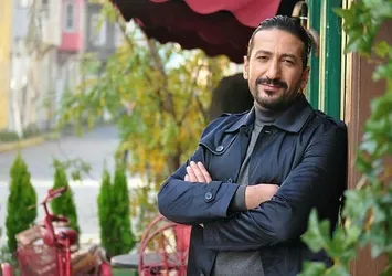 CHP'ye şarkı yapan Anadolu rock şarkıcısı Ali Ata'dan yeni şarkı "İstanbul'a yazık ettik"