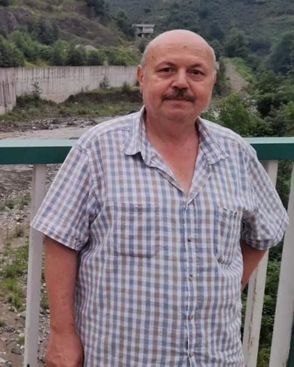 unlu-futbolcu-mustafa-muhammedin-cipinin-carptigi-yasli-adam-hayatini-kaybetti-1662297324973.jpg Ünlü futbolcu Mustafa Muhammed’in cipinin çarptığı yaşlı adam hayatını kaybetti! - 3