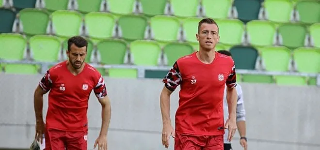 Sivasspor’da Hakan Arslan sakatlandı
