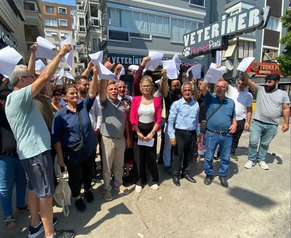 iyi-parti-izmirde-istifa-depremi-200-kisi-birden-1692562815696.jpg İYİ Parti İzmir’de istifa depremi! 200 kişi birden… - 3