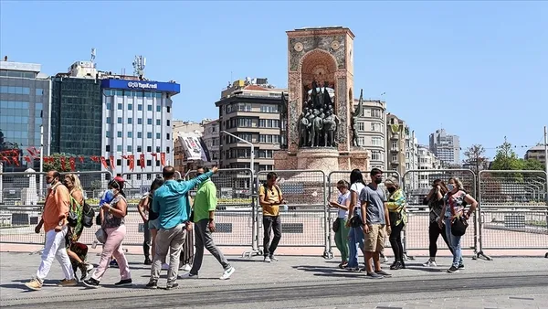 İstanbul’a turist akını! İstanbul son 16 ayın en fazla turistini haziranda ağırladı
