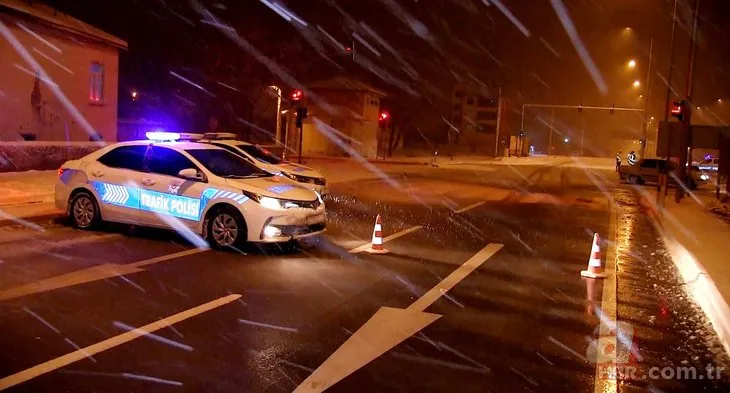 Aksaray-Konya karayolu kar ve tipi nedeniyle ulaşıma kapatıldı