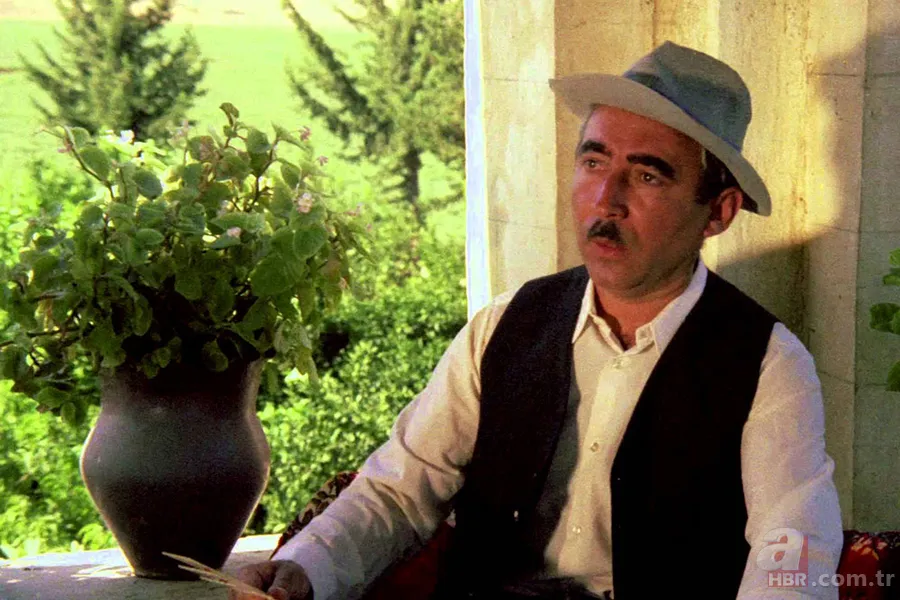 Kemal Sunal'ın oynadığı Kibar Feyzo'daki askerin son hali görenleri şaşırttı 4