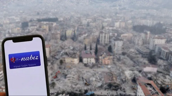 deprem-sonrasi-yeni-uygulama-yakinlarina-ulasamayanlar-e-nabiz-bilgilendirme-alanina-fotograf-yukleyebilecek-1676393180573.jpeg Deprem sonrası yeni uygulama: Yakınlarına ulaşamayanlar e-Nabız bilgilendirme alanına fotoğraf yükleyebilecek - 2