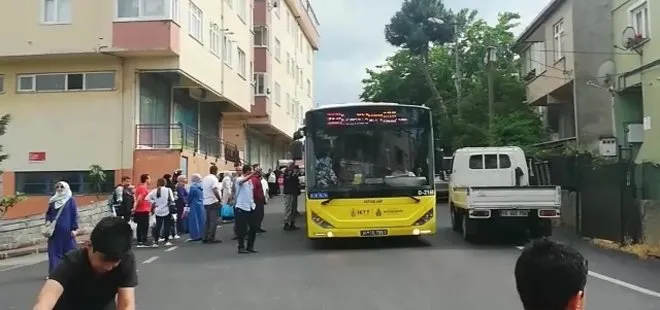 İstanbul’da yine İETT krizi! Otobüsün camı patladı yolcular mahsur kaldı