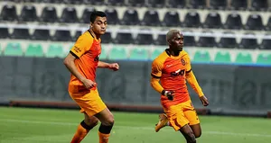 Aslan’a Onyekuru çalımı