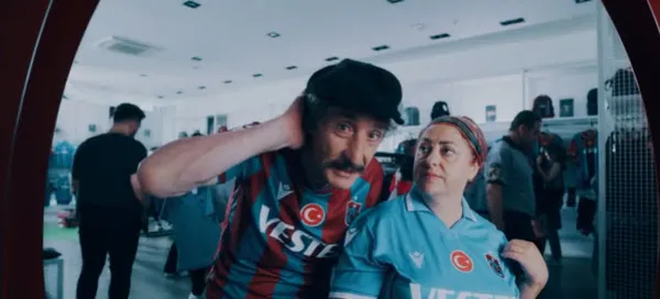 trabzonspor-taraftari-formalara-akin-etti-dudak-ucuklatan-gelir-1671604881649.jpg Trabzonspor taraftarı formalara akın etti! Dudak uçuklatan gelir - 2