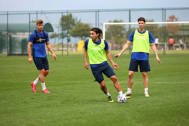 Rizespor Trabzonspor maçı canlı yayın nasıl izlenir? 2020 Rizespor TS hazırlık maçı hangi kanalda, saat kaçta?