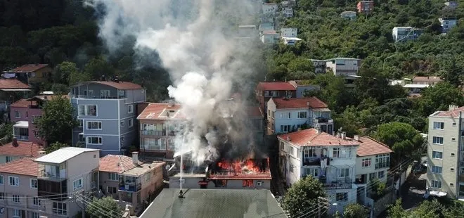 Bursa'da 3 katlı binada yangın
