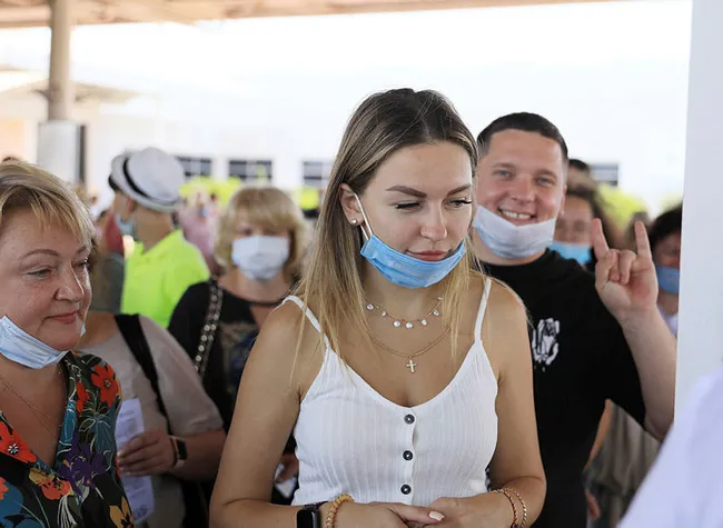 Ruslar akın akın Antalya'ya geliyor! Yaz sezonunun kasım ayına kadar uzayacak - 6