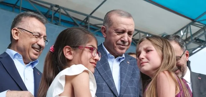 Son dakika: Başkan Erdoğan’ı gören küçük kızın mutluluk gözyaşları: Her zaman hayalimdi sizi bu kadar yakından görmek