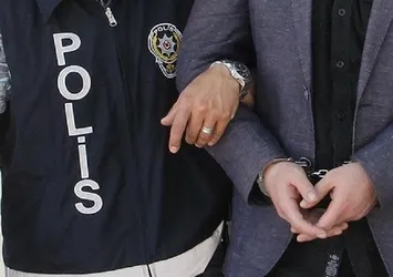 TRT'nin eski çalışanlarına FETÖ operasyonu