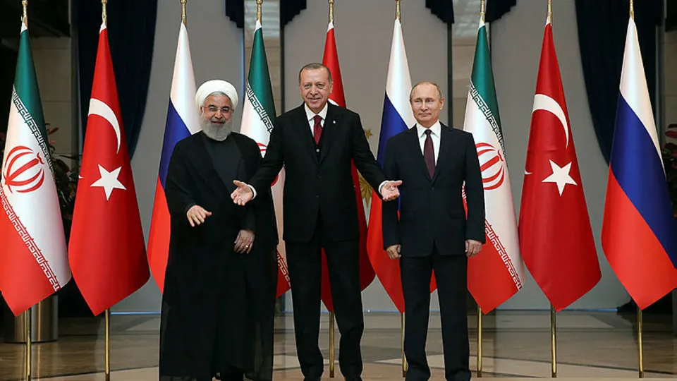 Başkan Erdoğan'dan Putin ve Ruhani'ye incir ikramı