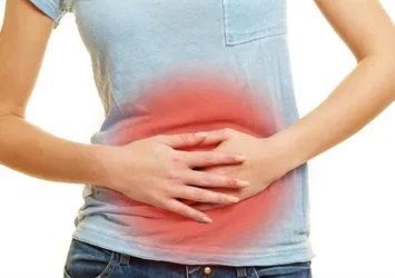 Karnından 15 kilogramlık kitle çıkarıldı
