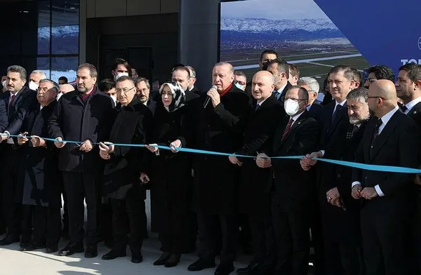 Tokat Yeni Havalimanı hizmete açıldı | Başkan Erdoğan: Hayat pahalılığı sorununu aşacağız - 3
