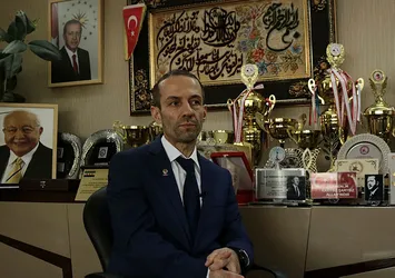 Necmettin Erbakan'ın yakın koruması Abdurrahman Akyüz'den 28 Şubat açıklaması: Erbakan Hocama yumruk, tokat atacaklardı