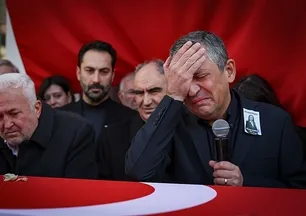 CHP'nin acı günü: Gülşah Durbay son yolculuğuna uğurlandı | Özel'in gözyaşları...