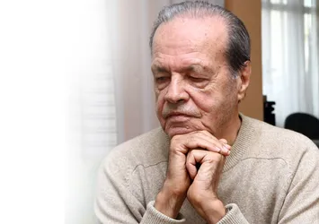 Refik Erduran vefat etti