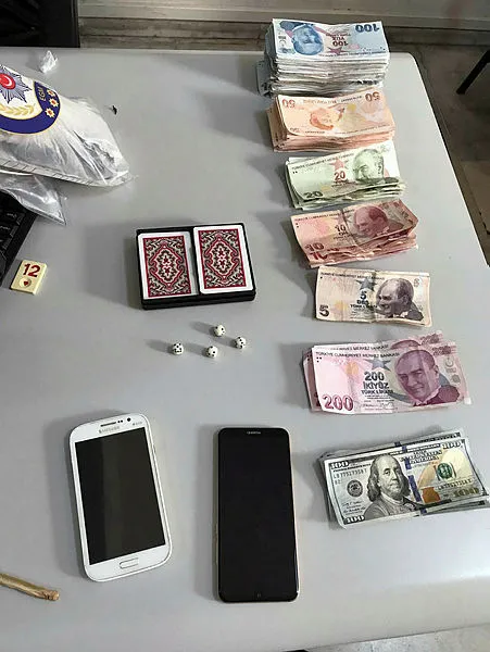 Muğla’da insanları kandırıp borçlandıran suç örgütüne operasyon: 20 şüpheli gözaltında - 1