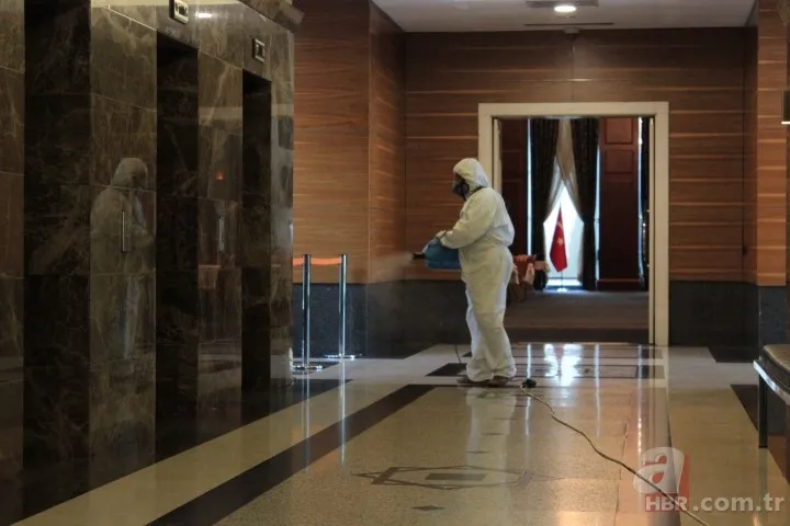 AK Parti Genel Merkezi koronavirüs (corona virüs) için dezenfekte edildi 11