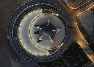Sivas’ta yapımı tamamlanan Türkiye'nin ilk ay yıldızlı camisi yarın açılıyor