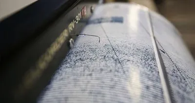 Endonezya'da 7,1 büyüklüğünde deprem