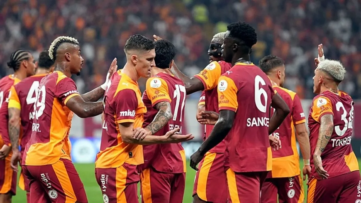 Okan Buruk'tan forvet kararı! Osimhen'in yokluğunda kim oynayacak? İşte Eyüpspor - Galatasaray maçı muhtemel 11'ler