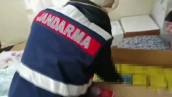 Koronavirüsü hiçe sayıp Silivri'de yılbaşı partisi yaptılar! - 5