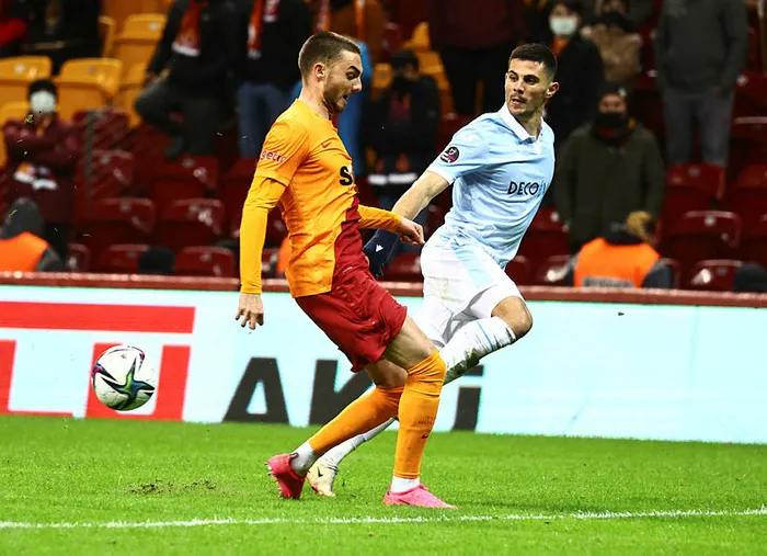 SON DAKİKA! Başakşehir maçı sonrası canlı yayında duyurdu: Galatasaray TFF'ye başvuracak - 6
