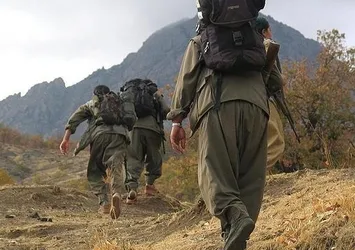 Murat Karayılan'ın timsah gözyaşı! Kamptan kaçmaya çalışan teröristleri infaz etti