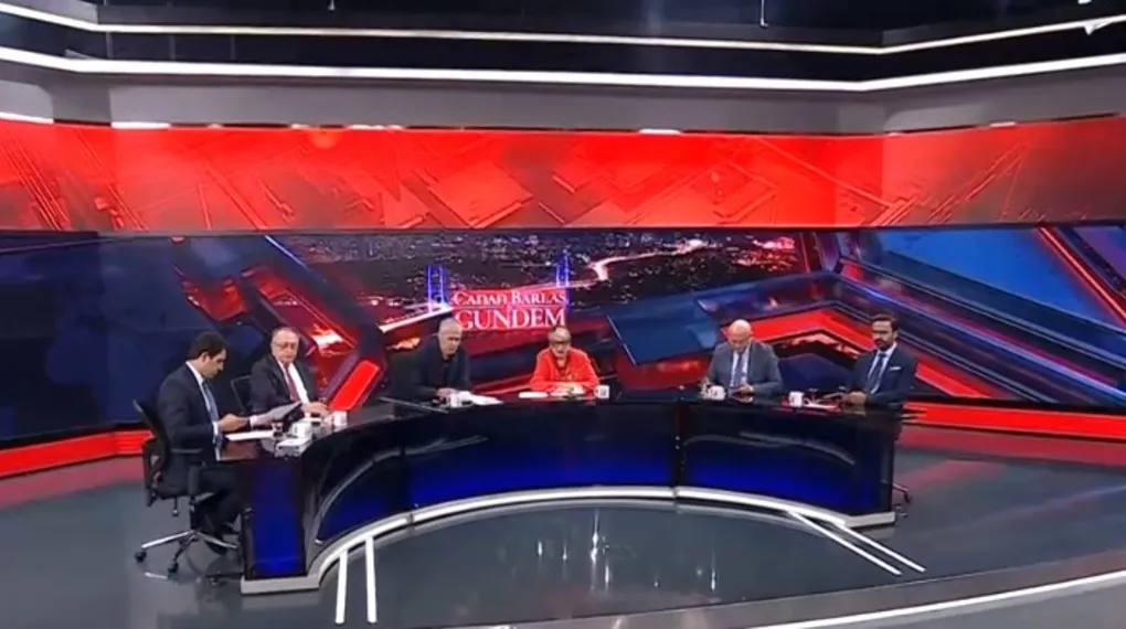 Salı günü CHP'de ipler kopabilir mi?